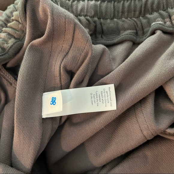 Athleta Farallon Green Camouflage Joggers Size 18 NWT - Picture 9 of 11